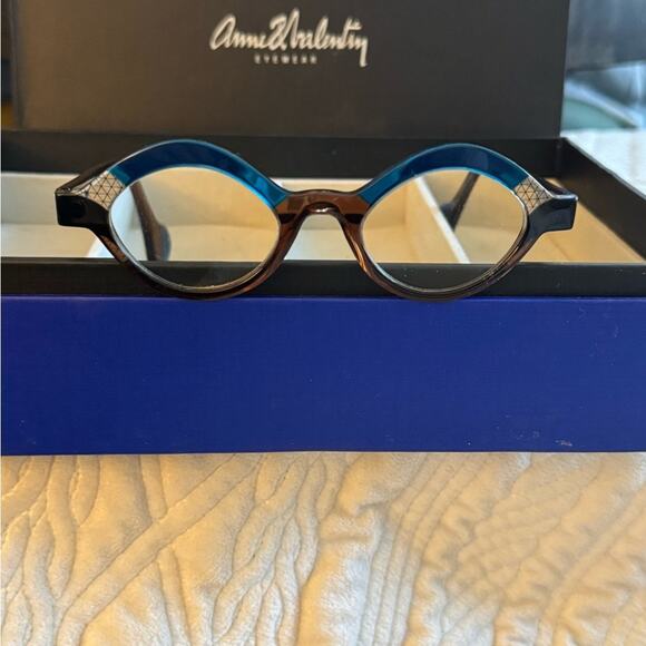 Anne et Valentin Blue and Brown and cross hatch handmade gorgeous frames - Picture 4 of 11